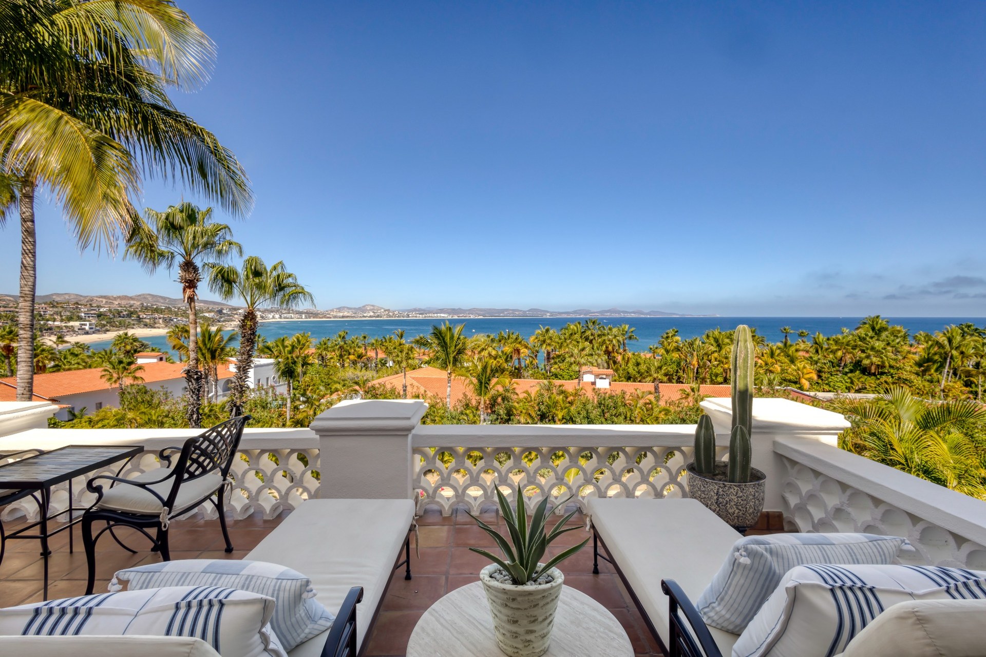 Casa Oceana terrace and the Sea of Cortez